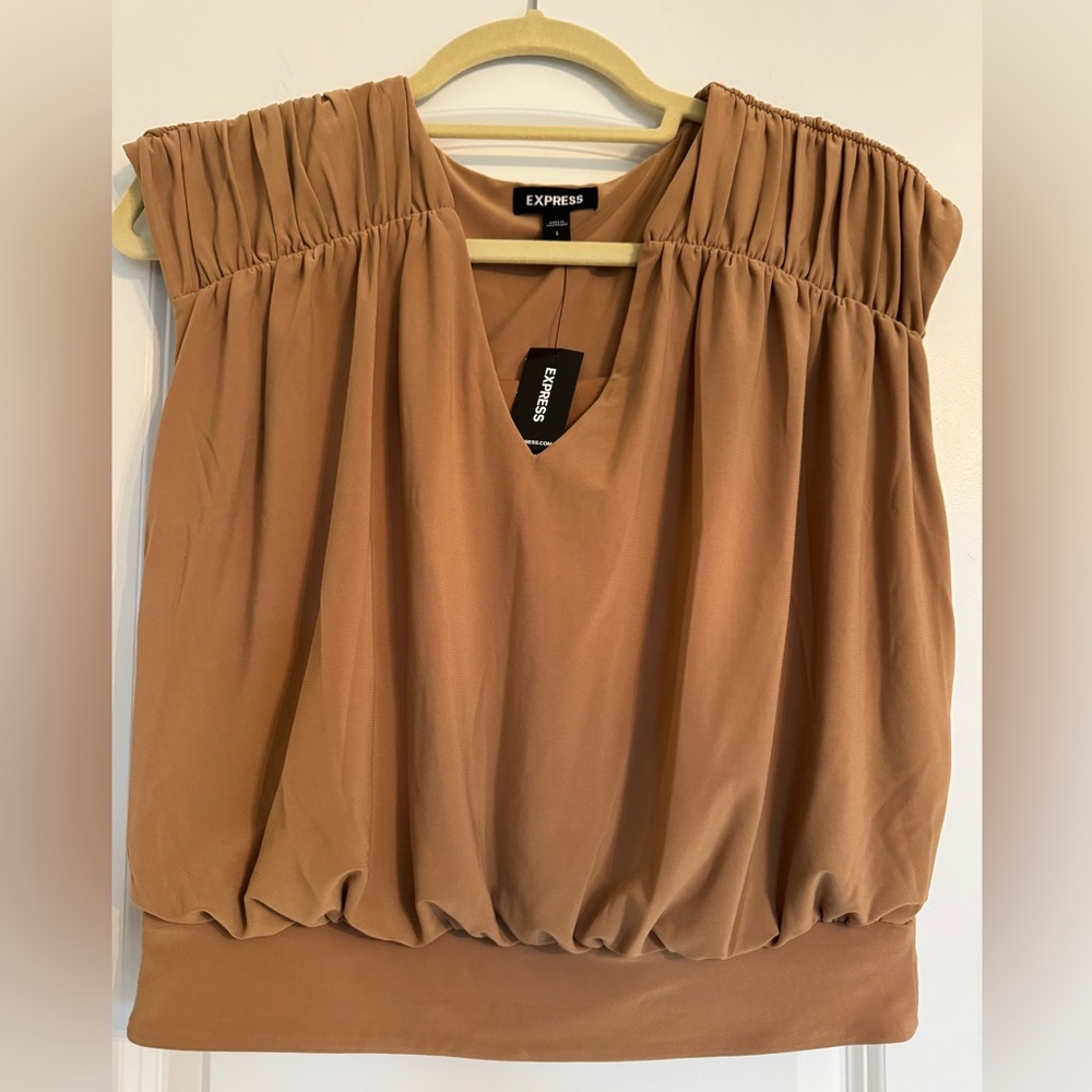 NEW Express Tan Smocked Blouse NWT Matte Jersey Ruched Banded Cropped Top - Picture 3 of 7